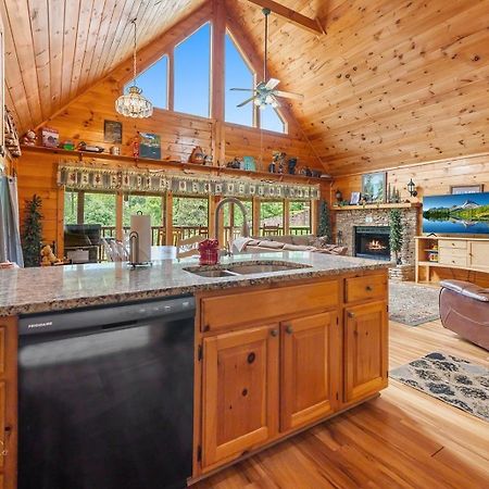 Hibernation Station Cabin เซอเวียร์วีล ภายนอก รูปภาพ