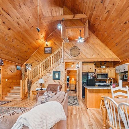 Hibernation Station Cabin เซอเวียร์วีล ภายนอก รูปภาพ