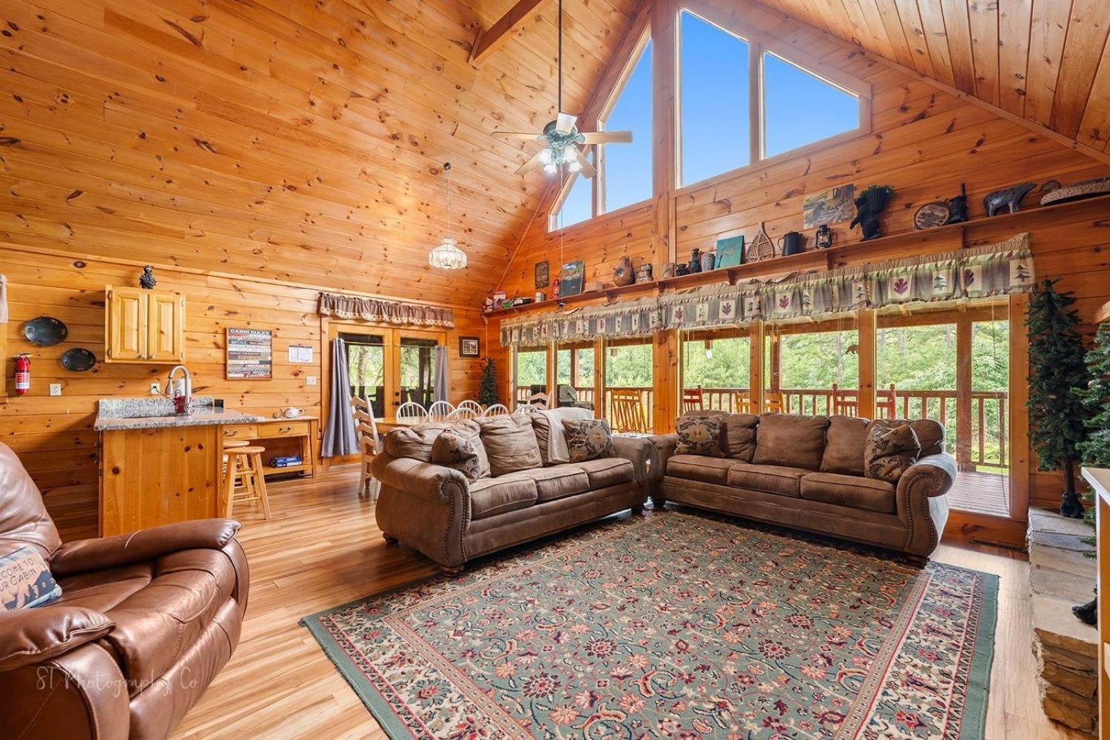 Hibernation Station Cabin เซอเวียร์วีล ภายนอก รูปภาพ