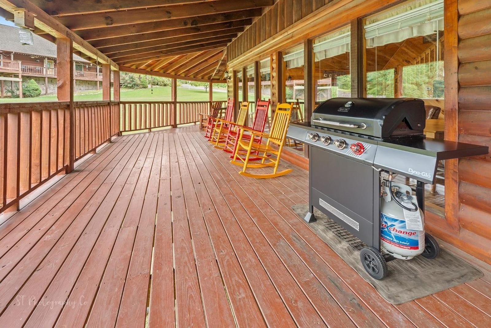 Hibernation Station Cabin เซอเวียร์วีล ภายนอก รูปภาพ