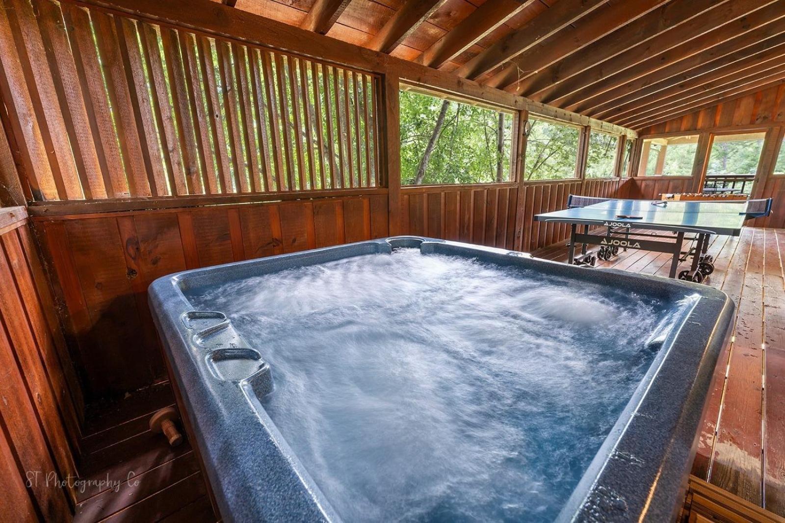 Hibernation Station Cabin เซอเวียร์วีล ภายนอก รูปภาพ