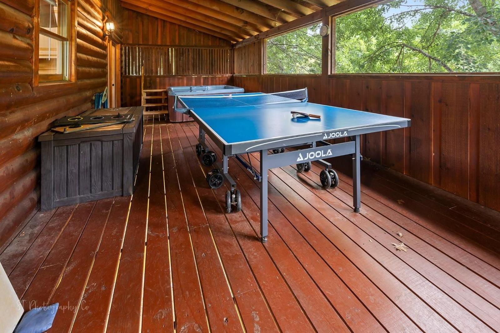 Hibernation Station Cabin เซอเวียร์วีล ภายนอก รูปภาพ