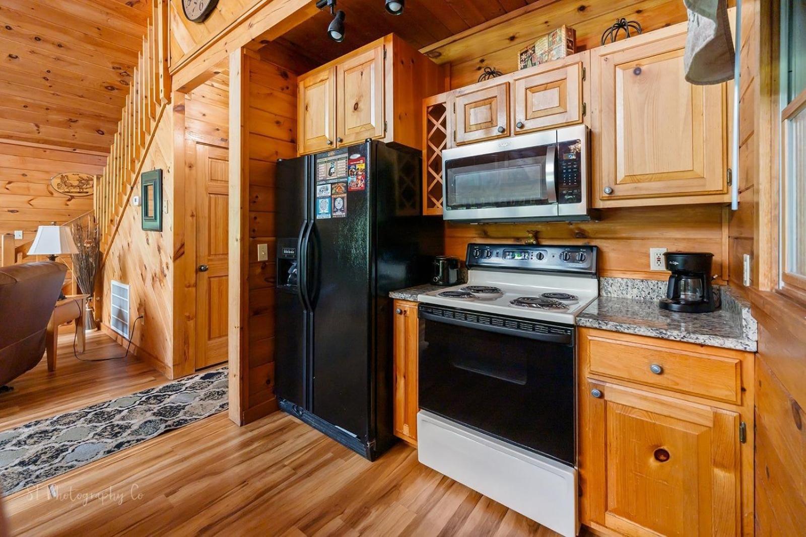 Hibernation Station Cabin เซอเวียร์วีล ภายนอก รูปภาพ
